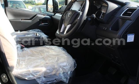 Buy Used Toyota Grand HiAce Black Car in Manzini in Manzini Buy Used Toyota Grand HiAce Black Car in Manzini in Manzini