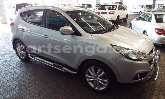 Nunua Ilio tumika Hyundai ix35 Silver Gari ndani ya Manzini nchini Manzini Nunua Ilio tumika Hyundai ix35 Silver Gari ndani ya Manzini nchini Manzini