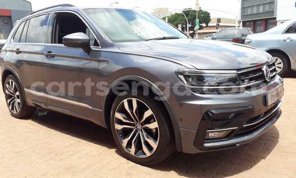 Nunua Ilio tumika Volkswagen Tiguan Silver Gari ndani ya Ezulwini nchini Hhohho