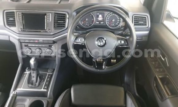 Nunua Ilio tumika Volkswagen Amarok White Gari ndani ya Ezulwini nchini Hhohho Nunua Ilio tumika Volkswagen Amarok White Gari ndani ya Ezulwini nchini Hhohho