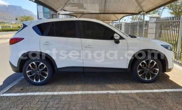 Nunua Ilio tumika Mazda CX-5 White Gari ndani ya Ezulwini nchini Hhohho Nunua Ilio tumika Mazda CX-5 White Gari ndani ya Ezulwini nchini Hhohho