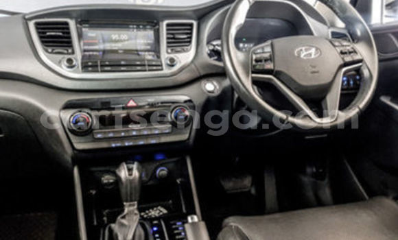 Buy Used Hyundai Tucson Silver Car in Ezulwini in Hhohho Buy Used Hyundai Tucson Silver Car in Ezulwini in Hhohho