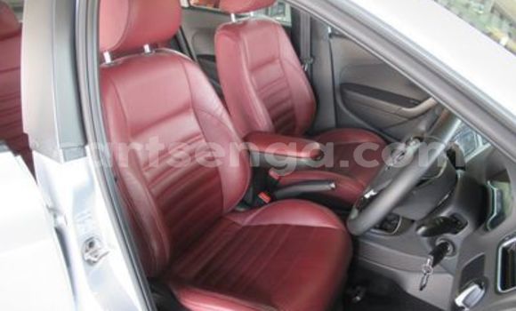 Acheter Occasion Voiture Volkswagen Polo Gris à Ezulwini, Hhohho Acheter Occasion Voiture Volkswagen Polo Gris à Ezulwini, Hhohho