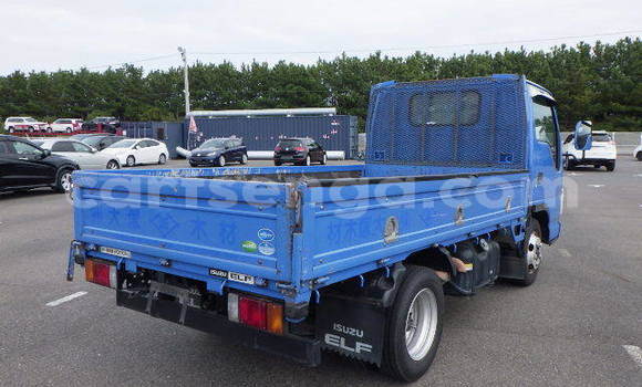 Buy Used Isuzu FTR 850 Blue Truck in Import - Dubai in Hhohho Buy Used Isuzu FTR 850 Blue Truck in Import - Dubai in Hhohho