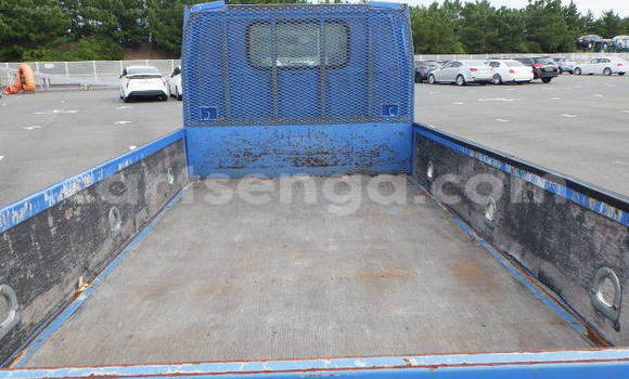 Buy Used Isuzu FTR 850 Blue Truck in Import - Dubai in Hhohho Buy Used Isuzu FTR 850 Blue Truck in Import - Dubai in Hhohho