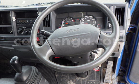 Buy Used Isuzu FTR 850 Blue Truck in Import - Dubai in Hhohho Buy Used Isuzu FTR 850 Blue Truck in Import - Dubai in Hhohho
