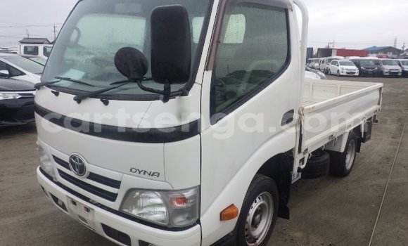 Nunua Ilio tumika Toyota Dyna White Lori ndani ya Big Bend nchini Lubombo