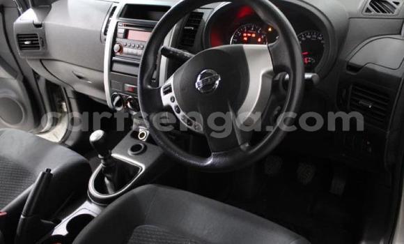 Acheter Occasion Voiture Nissan X–Trail Gris à Big Bend, Lubombo Acheter Occasion Voiture Nissan X–Trail Gris à Big Bend, Lubombo