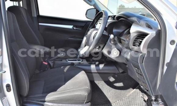 Nunua Ilio tumika Toyota Hilux Silver Gari ndani ya Bulembu nchini Hhohho Nunua Ilio tumika Toyota Hilux Silver Gari ndani ya Bulembu nchini Hhohho