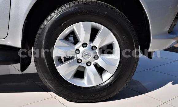 Nunua Ilio tumika Toyota Hilux Silver Gari ndani ya Bulembu nchini Hhohho Nunua Ilio tumika Toyota Hilux Silver Gari ndani ya Bulembu nchini Hhohho