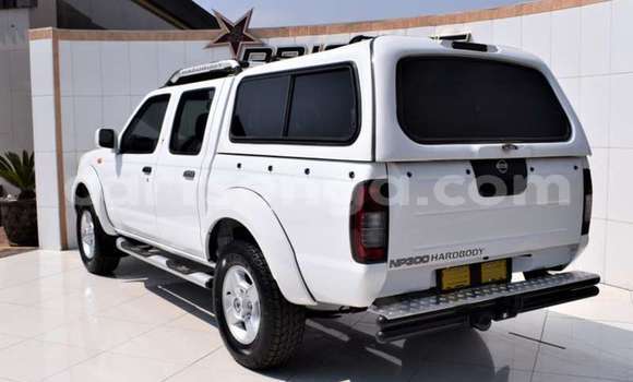 Acheter Occasion Voiture Nissan Hardbody Blanc à Bulembu, Hhohho Acheter Occasion Voiture Nissan Hardbody Blanc à Bulembu, Hhohho
