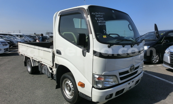 Acheter Occasion Utilitaire Toyota Dyna Blanc à Bulembu, Hhohho Acheter Occasion Utilitaire Toyota Dyna Blanc à Bulembu, Hhohho