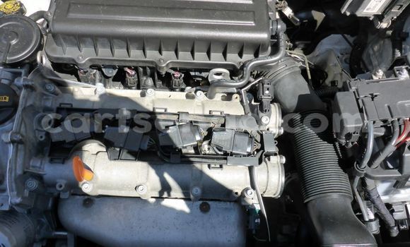 Nunua Ilio tumika Volkswagen Polo White Gari ndani ya Ezulwini nchini Hhohho Nunua Ilio tumika Volkswagen Polo White Gari ndani ya Ezulwini nchini Hhohho