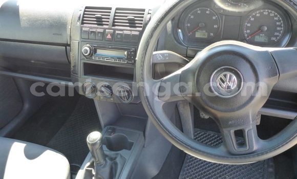 Nunua Ilio tumika Volkswagen Polo White Gari ndani ya Ezulwini nchini Hhohho Nunua Ilio tumika Volkswagen Polo White Gari ndani ya Ezulwini nchini Hhohho