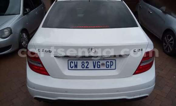 Acheter Occasion Voiture Mercedes‒Benz 200 Blanc à Ezulwini, Hhohho Acheter Occasion Voiture Mercedes‒Benz 200 Blanc à Ezulwini, Hhohho
