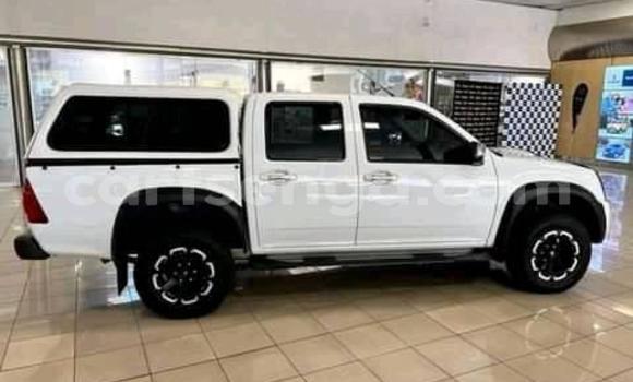 Buy Used Isuzu KB White Car in Mbabane in Manzini Buy Used Isuzu KB White Car in Mbabane in Manzini
