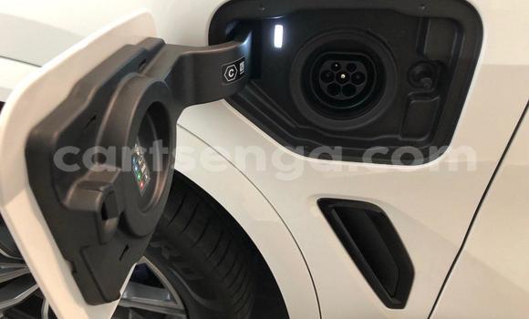 Acheter Occasion Voiture BMW X5 M Blanc à Mbabane, Manzini Acheter Occasion Voiture BMW X5 M Blanc à Mbabane, Manzini