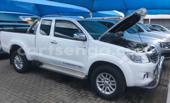 Acheter Occasion Voiture Toyota Hilux Blanc à Big Bend, Lubombo District Acheter Occasion Voiture Toyota Hilux Blanc à Big Bend, Lubombo District