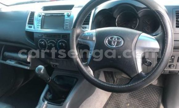 Acheter Occasion Voiture Toyota Hilux Blanc à Big Bend, Lubombo District Acheter Occasion Voiture Toyota Hilux Blanc à Big Bend, Lubombo District