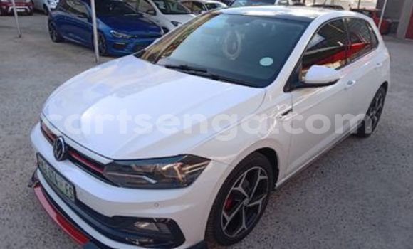 Nunua Ilio tumika Volkswagen Polo GTI White Gari ndani ya Bulembu nchini Hhohho