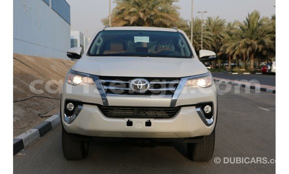 Buy Import Toyota Fortuner Black Car in Import - Dubai in Hhohho Buy Import Toyota Fortuner Black Car in Import - Dubai in Hhohho