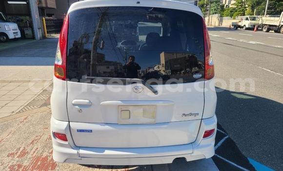 Acheter Occasion Voiture Toyota FunCargo Autre à Bulembu, Hhohho Acheter Occasion Voiture Toyota FunCargo Autre à Bulembu, Hhohho