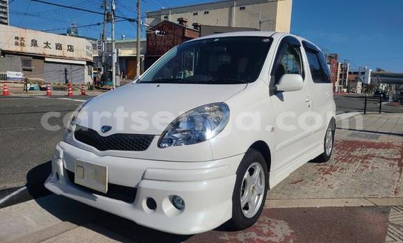 Acheter Occasion Voiture Toyota FunCargo Autre à Bulembu, Hhohho Acheter Occasion Voiture Toyota FunCargo Autre à Bulembu, Hhohho