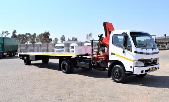 Buy Used Toyota Dyna White Truck in Bulembu in Hhohho Buy Used Toyota Dyna White Truck in Bulembu in Hhohho