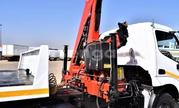 Buy Used Toyota Dyna White Truck in Bulembu in Hhohho Buy Used Toyota Dyna White Truck in Bulembu in Hhohho