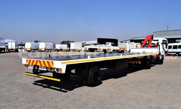 Buy Used Toyota Dyna White Truck in Bulembu in Hhohho Buy Used Toyota Dyna White Truck in Bulembu in Hhohho