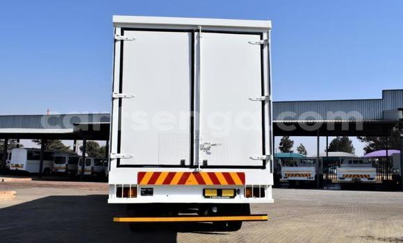 Acheter Occasion Utilitaire Nissan UD Blanc à Bulembu, Hhohho Acheter Occasion Utilitaire Nissan UD Blanc à Bulembu, Hhohho