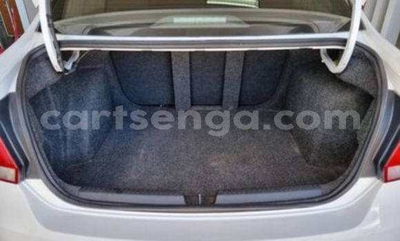 Acheter Occasion Voiture Volkswagen Polo Blanc à Bulembu, Hhohho Acheter Occasion Voiture Volkswagen Polo Blanc à Bulembu, Hhohho