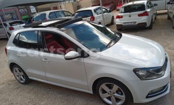 Buy Used Volkswagen Polo White Car in Bulembu in Hhohho