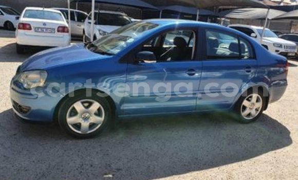 Nunua Ilio tumika Volkswagen Polo Blue Gari ndani ya Bulembu nchini Hhohho Nunua Ilio tumika Volkswagen Polo Blue Gari ndani ya Bulembu nchini Hhohho
