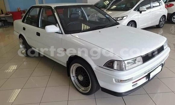 Nunua Ilio tumika Toyota Corolla White Gari ndani ya Hluti nchini Wilaya ya Shiselweni Nunua Ilio tumika Toyota Corolla White Gari ndani ya Hluti nchini Wilaya ya Shiselweni