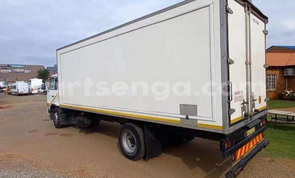 Acheter Occasion Utilitaire Caterpillar 120 Blanc à Mbabane, Manzini Acheter Occasion Utilitaire Caterpillar 120 Blanc à Mbabane, Manzini