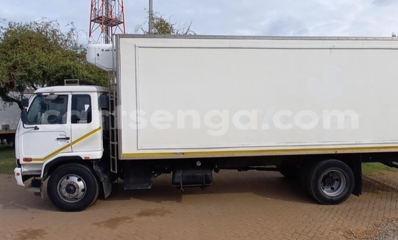 Acheter Occasion Utilitaire Caterpillar 120 Blanc à Mbabane, Manzini Acheter Occasion Utilitaire Caterpillar 120 Blanc à Mbabane, Manzini