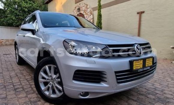 Nunua Ilio tumika Volkswagen Touareg Silver Gari ndani ya Mbabane nchini Manzini Nunua Ilio tumika Volkswagen Touareg Silver Gari ndani ya Mbabane nchini Manzini