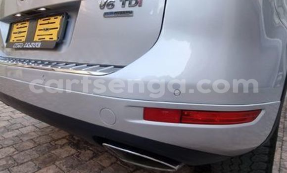 Nunua Ilio tumika Volkswagen Touareg Silver Gari ndani ya Mbabane nchini Manzini Nunua Ilio tumika Volkswagen Touareg Silver Gari ndani ya Mbabane nchini Manzini