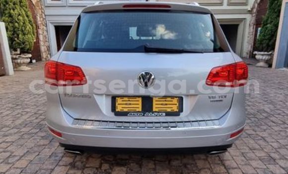 Nunua Ilio tumika Volkswagen Touareg Silver Gari ndani ya Mbabane nchini Manzini Nunua Ilio tumika Volkswagen Touareg Silver Gari ndani ya Mbabane nchini Manzini