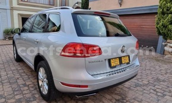 Nunua Ilio tumika Volkswagen Touareg Silver Gari ndani ya Mbabane nchini Manzini Nunua Ilio tumika Volkswagen Touareg Silver Gari ndani ya Mbabane nchini Manzini
