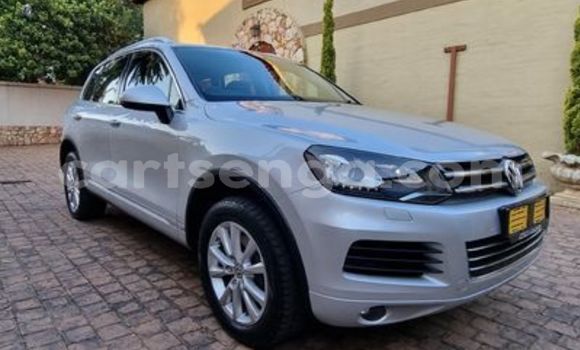 Nunua Ilio tumika Volkswagen Touareg Silver Gari ndani ya Mbabane nchini Manzini Nunua Ilio tumika Volkswagen Touareg Silver Gari ndani ya Mbabane nchini Manzini
