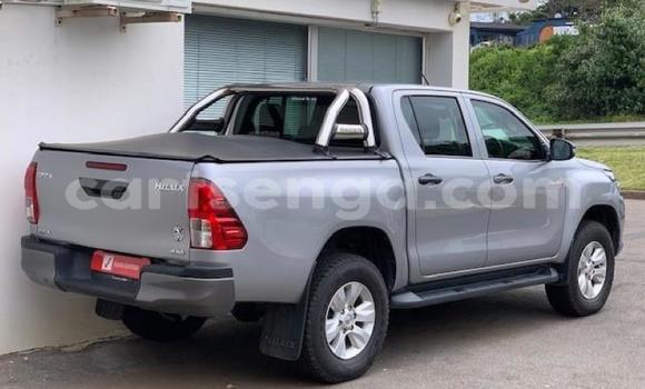 Buy Used Toyota Hilux Silver Car in Ezulwini in Hhohho Buy Used Toyota Hilux Silver Car in Ezulwini in Hhohho