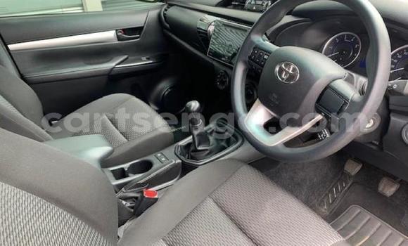 Buy Used Toyota Hilux Silver Car in Ezulwini in Hhohho Buy Used Toyota Hilux Silver Car in Ezulwini in Hhohho