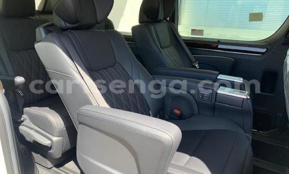 Buy Used Toyota Commuter White Car in Mbabane in Manzini Buy Used Toyota Commuter White Car in Mbabane in Manzini