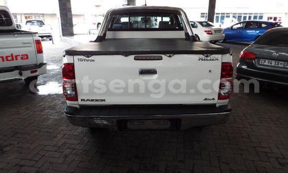 Buy Used Toyota Hilux White Car in Mbabane in Manzini Buy Used Toyota Hilux White Car in Mbabane in Manzini