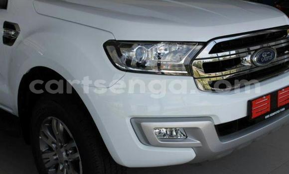 Buy Used Ford Everest White Car in Mbabane in Manzini Buy Used Ford Everest White Car in Mbabane in Manzini