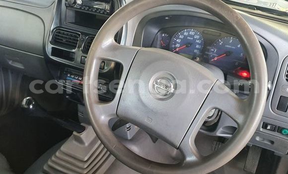 Nunua Ilio tumika Nissan NP 300 White Gari ndani ya Big Bend nchini Lubombo Nunua Ilio tumika Nissan NP 300 White Gari ndani ya Big Bend nchini Lubombo