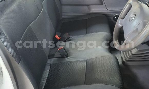 Nunua Ilio tumika Nissan NP 300 White Gari ndani ya Big Bend nchini Lubombo Nunua Ilio tumika Nissan NP 300 White Gari ndani ya Big Bend nchini Lubombo