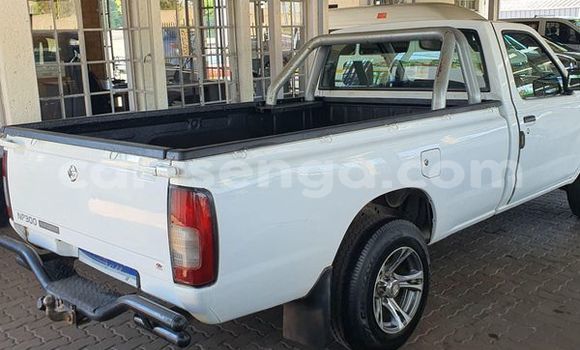 Nunua Ilio tumika Nissan NP 300 White Gari ndani ya Big Bend nchini Lubombo Nunua Ilio tumika Nissan NP 300 White Gari ndani ya Big Bend nchini Lubombo